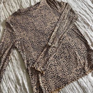 American Eagle cheetah long sleeve underneath shirt